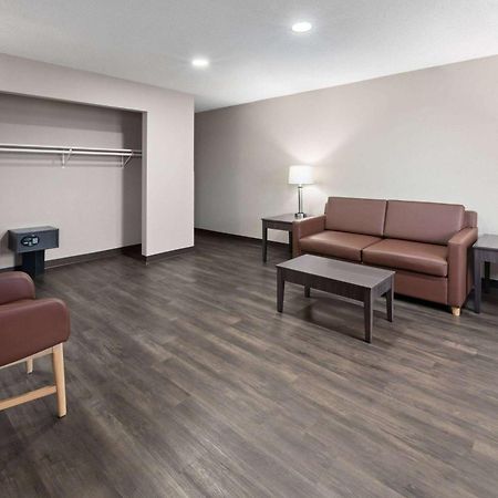 Super 8 By Wyndham Summersville - New River National Park Exterior photo