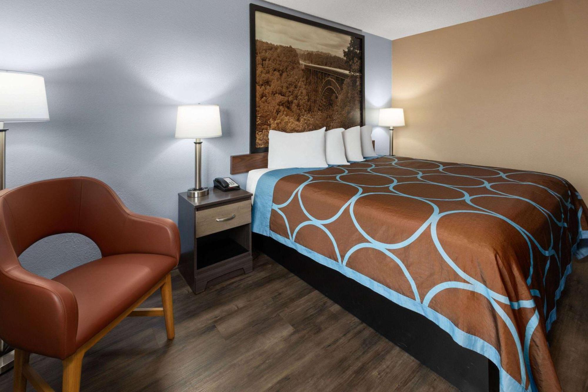 Super 8 By Wyndham Summersville - New River National Park Exterior photo